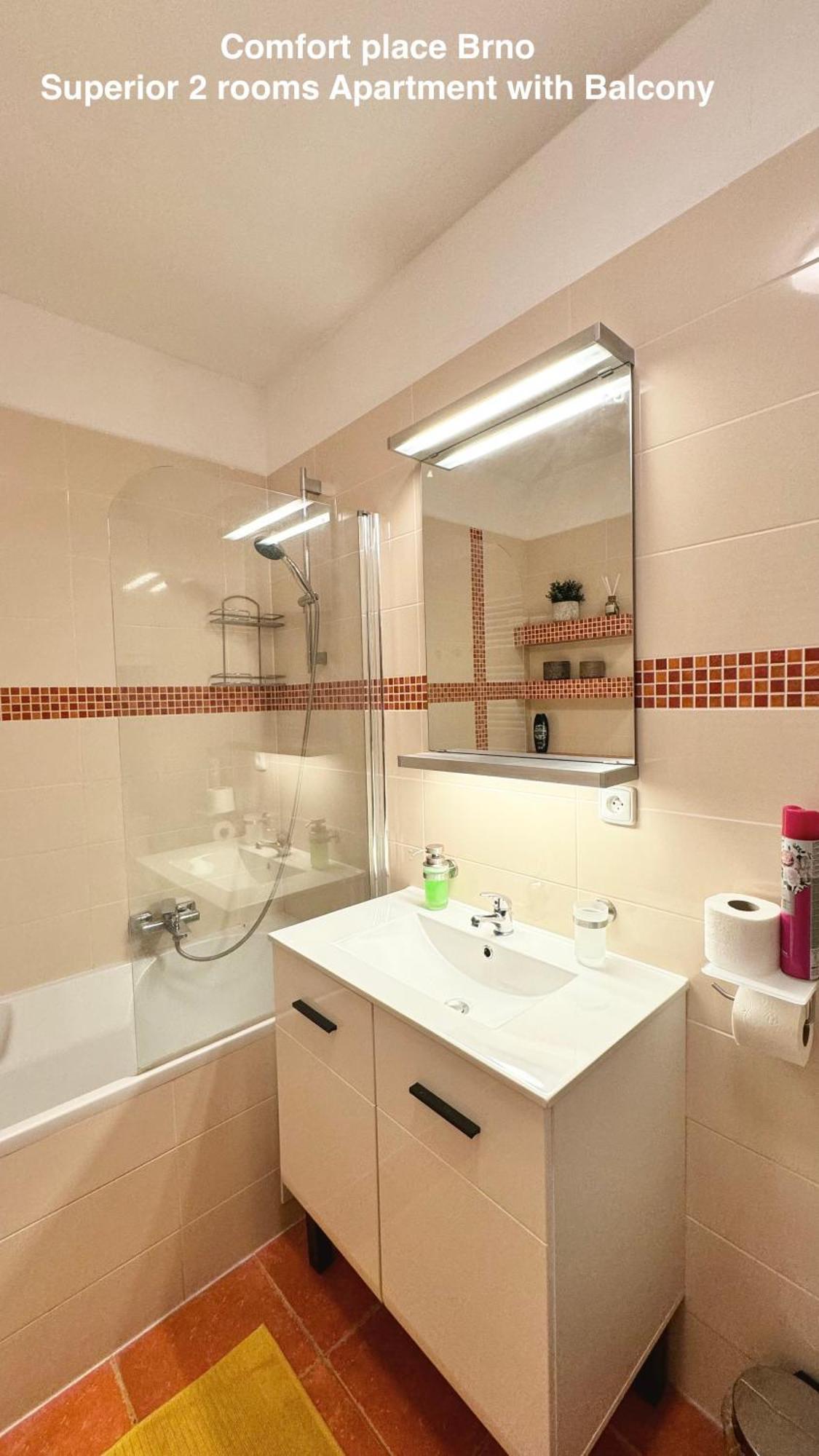 Apartment Comfort Place Brno, Hybesova *